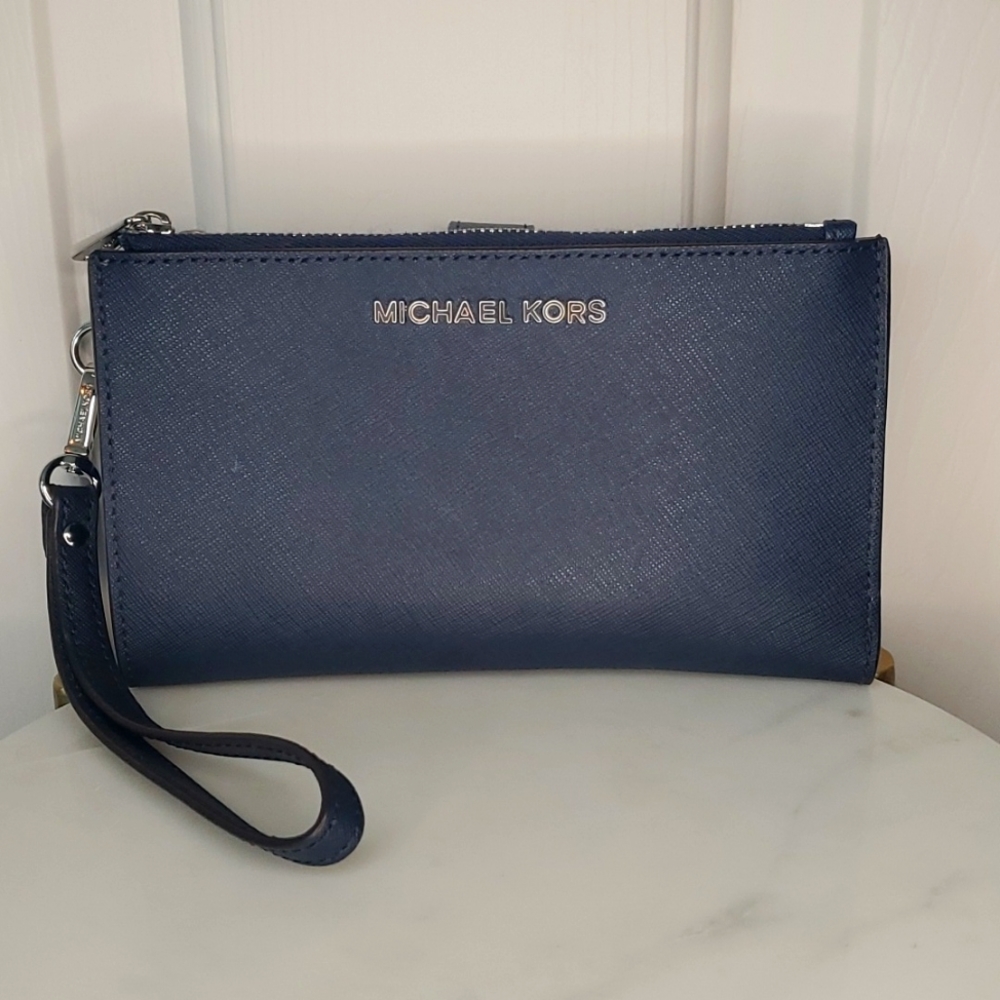 Navy Blue Michael Kors Wristlet Wallet